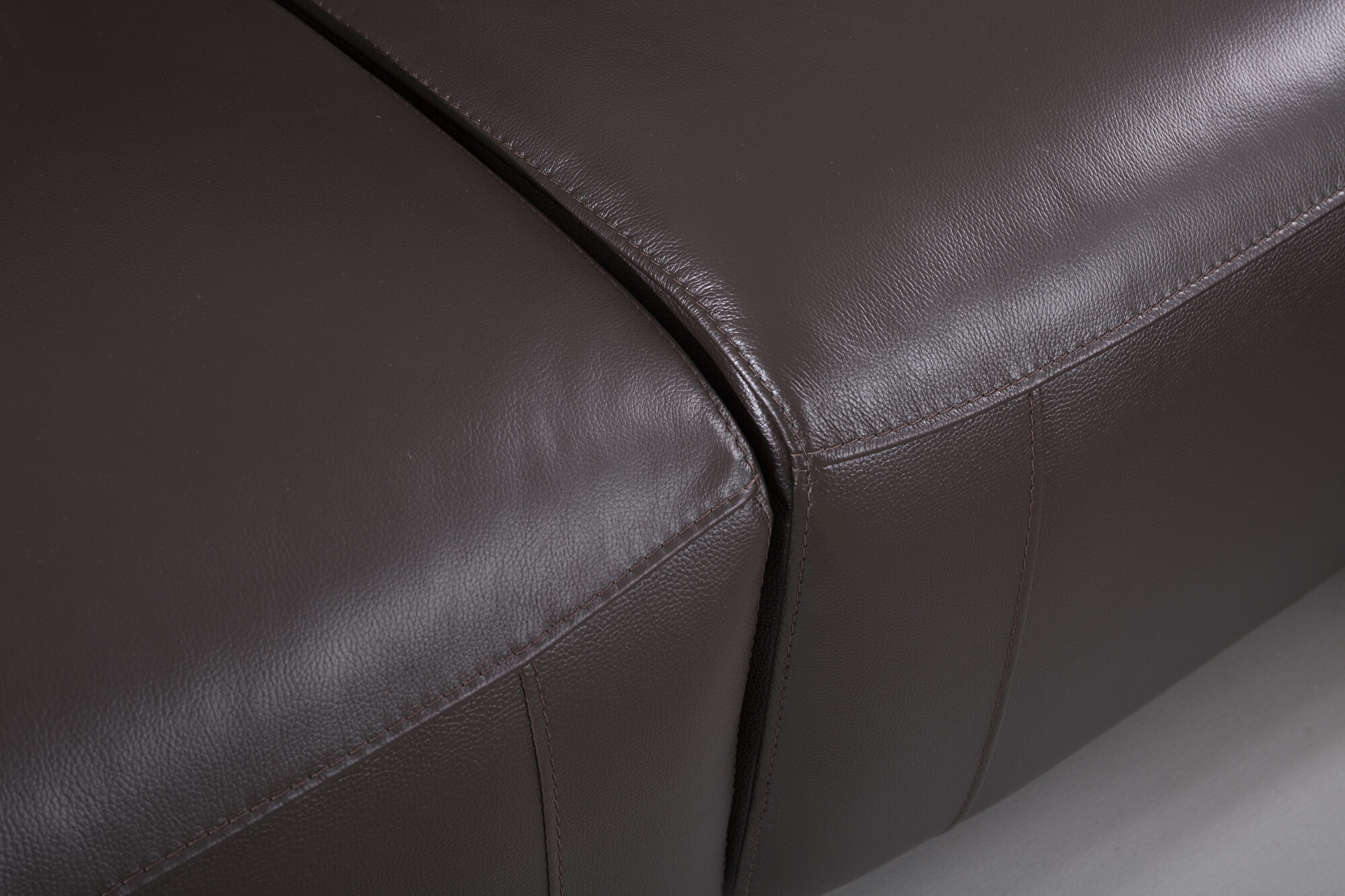 S275 Leather Match Sectional Sofa w/Electric Recliners