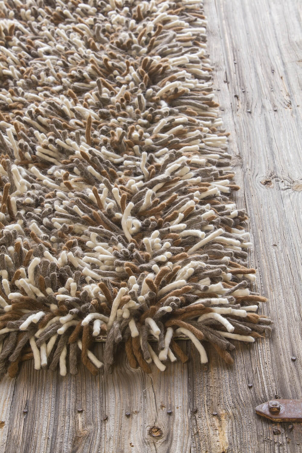 Big Jos New Zealand Wool Rectangular Handmade Rug, 5' x 7'6"