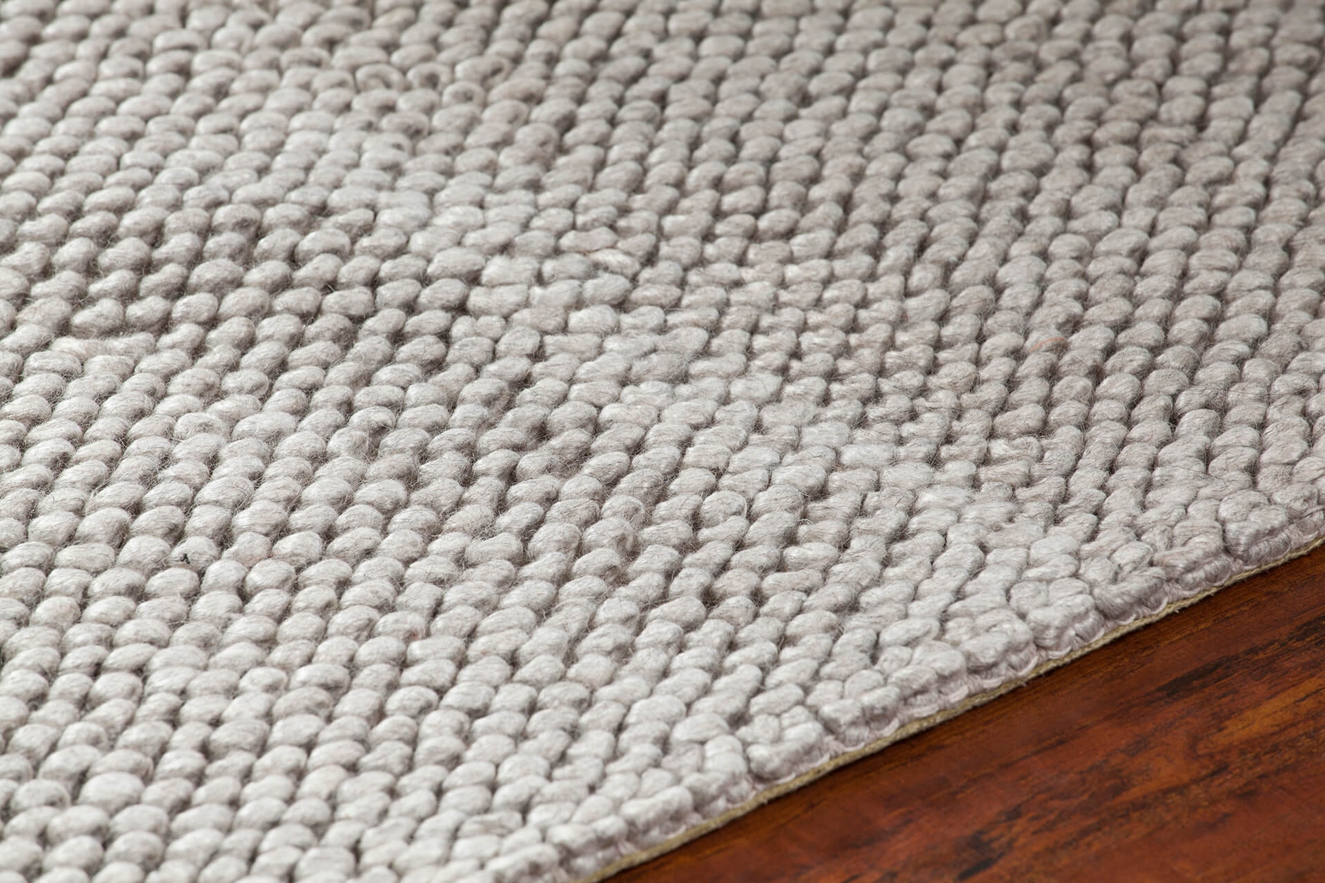 Burton Wool/Viscose Rectangular Hand-woven Rug, 5' x 7'6"