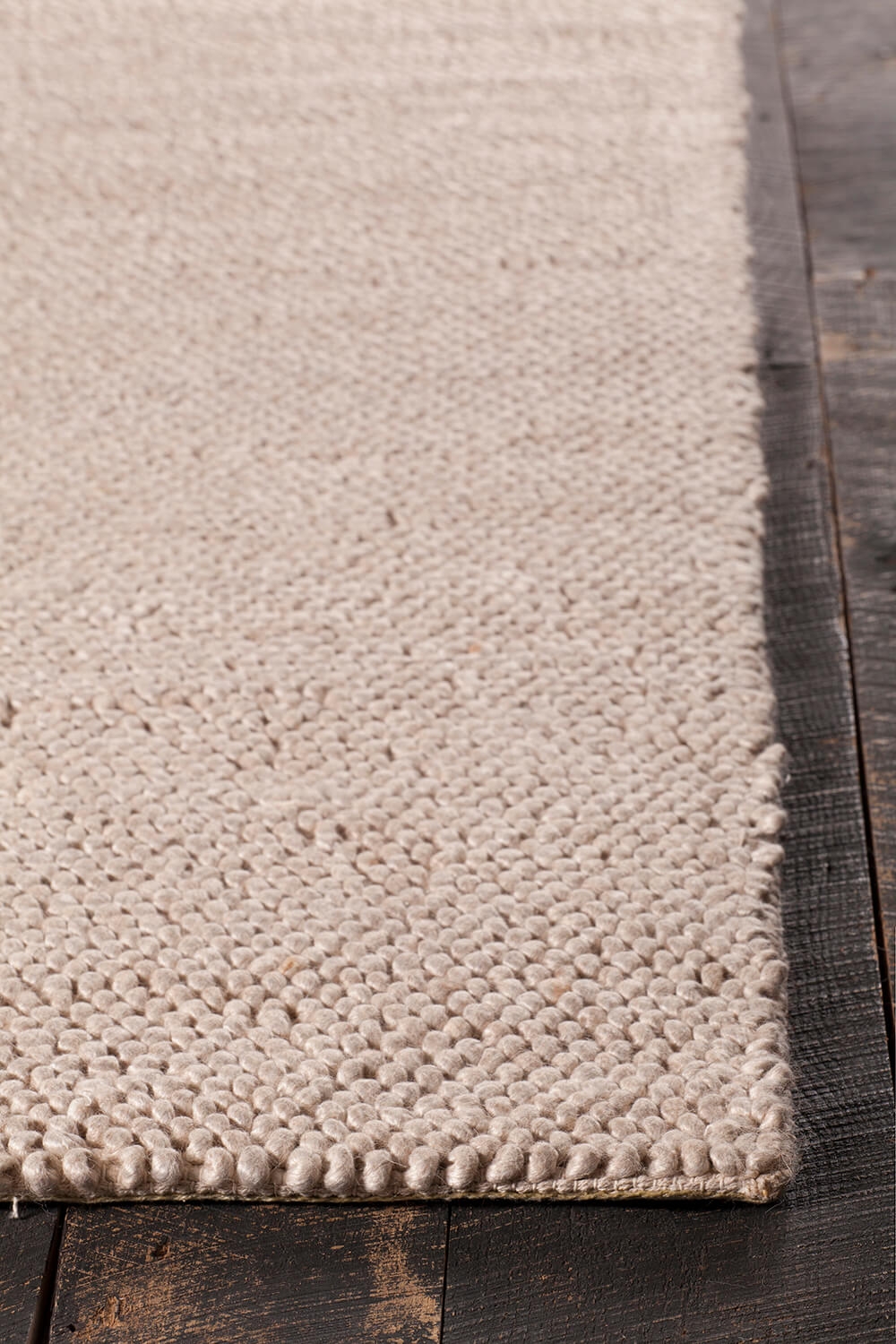 Burton Wool/Viscose Rectangular Hand-woven Rug, 5' x 7'6"