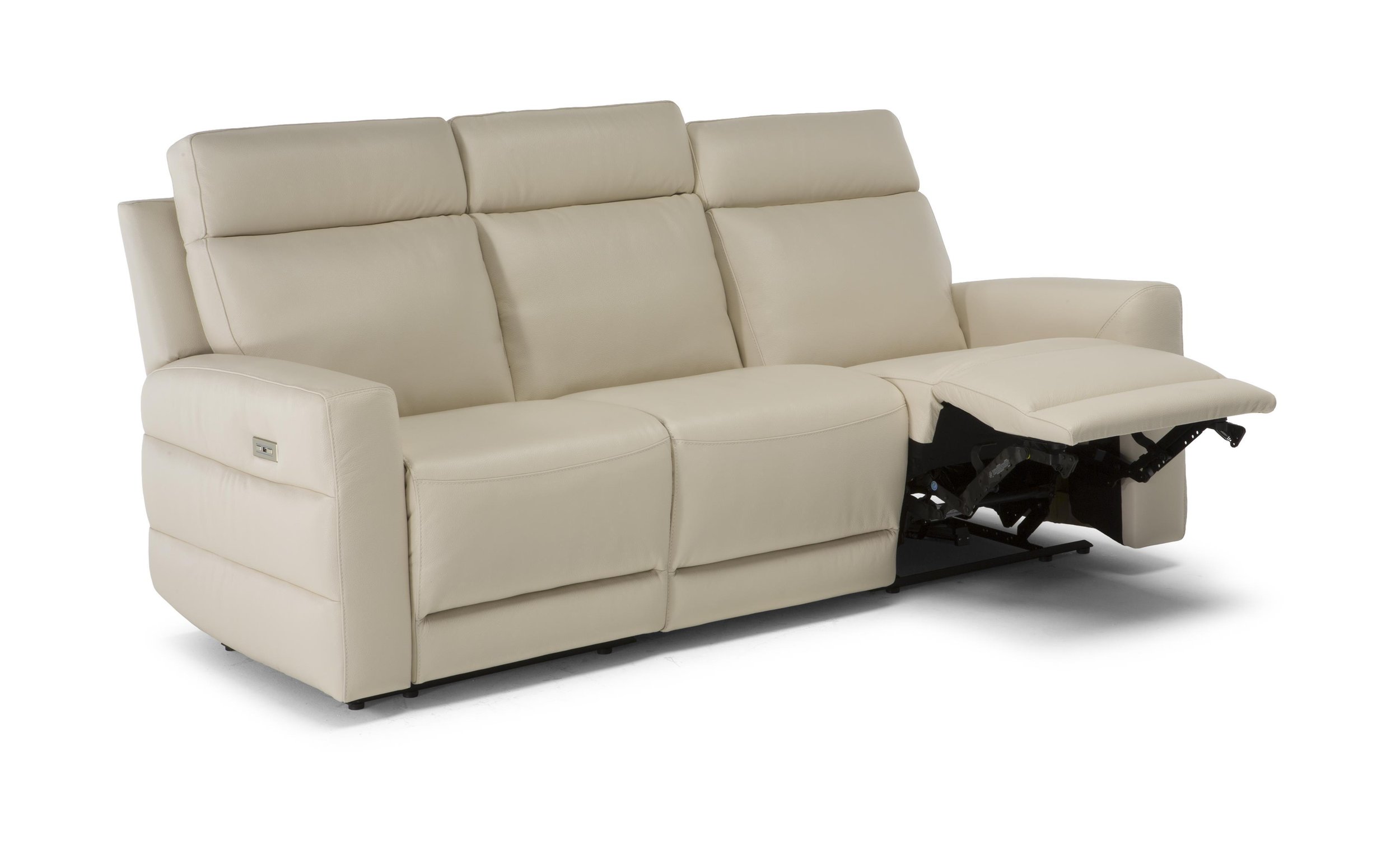Benevolo Leather Power Reclining Living Room Set