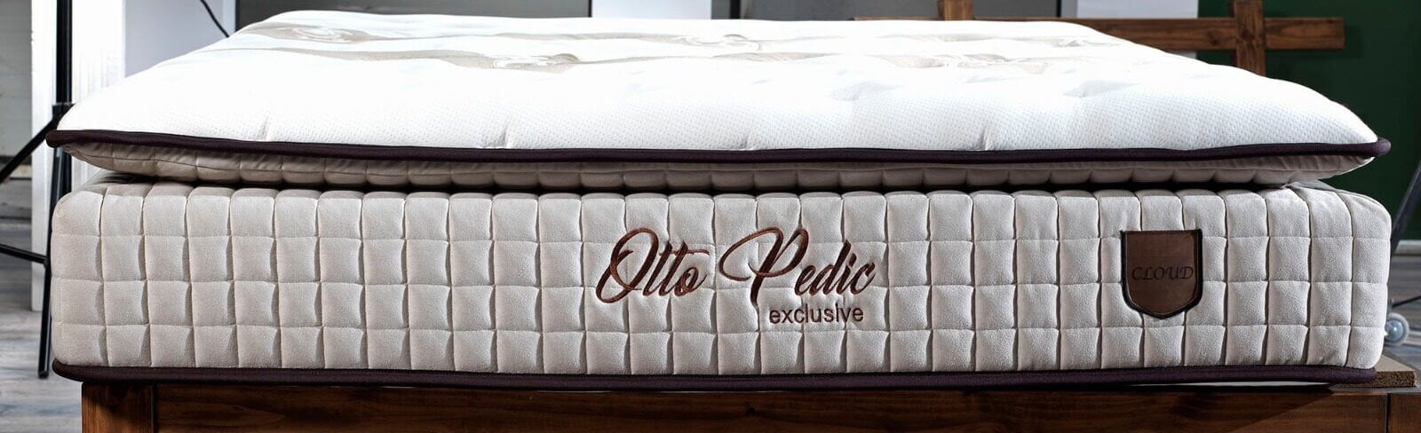 Cloud 13.5" Mattress w/Pillowtop
