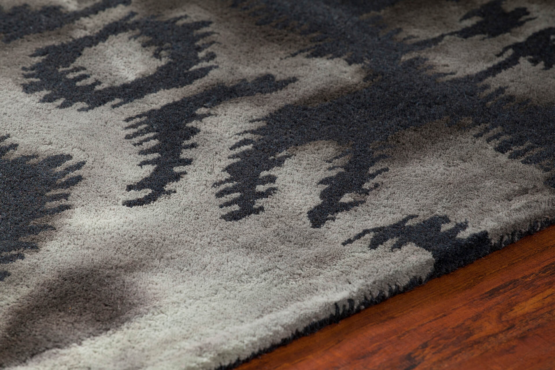 Cailin Wool Rectangular Hand-tufted Rug, 5' x 7'6"