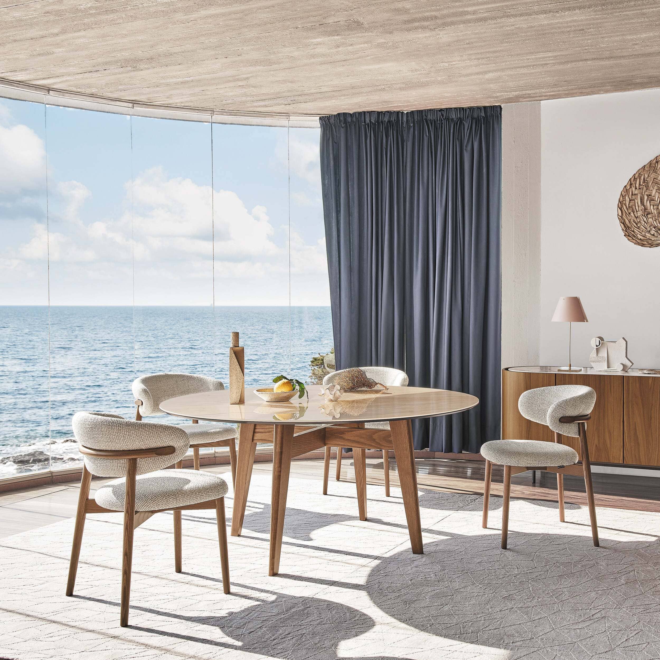 Oleandro Upholstery/Wood Dining Chair