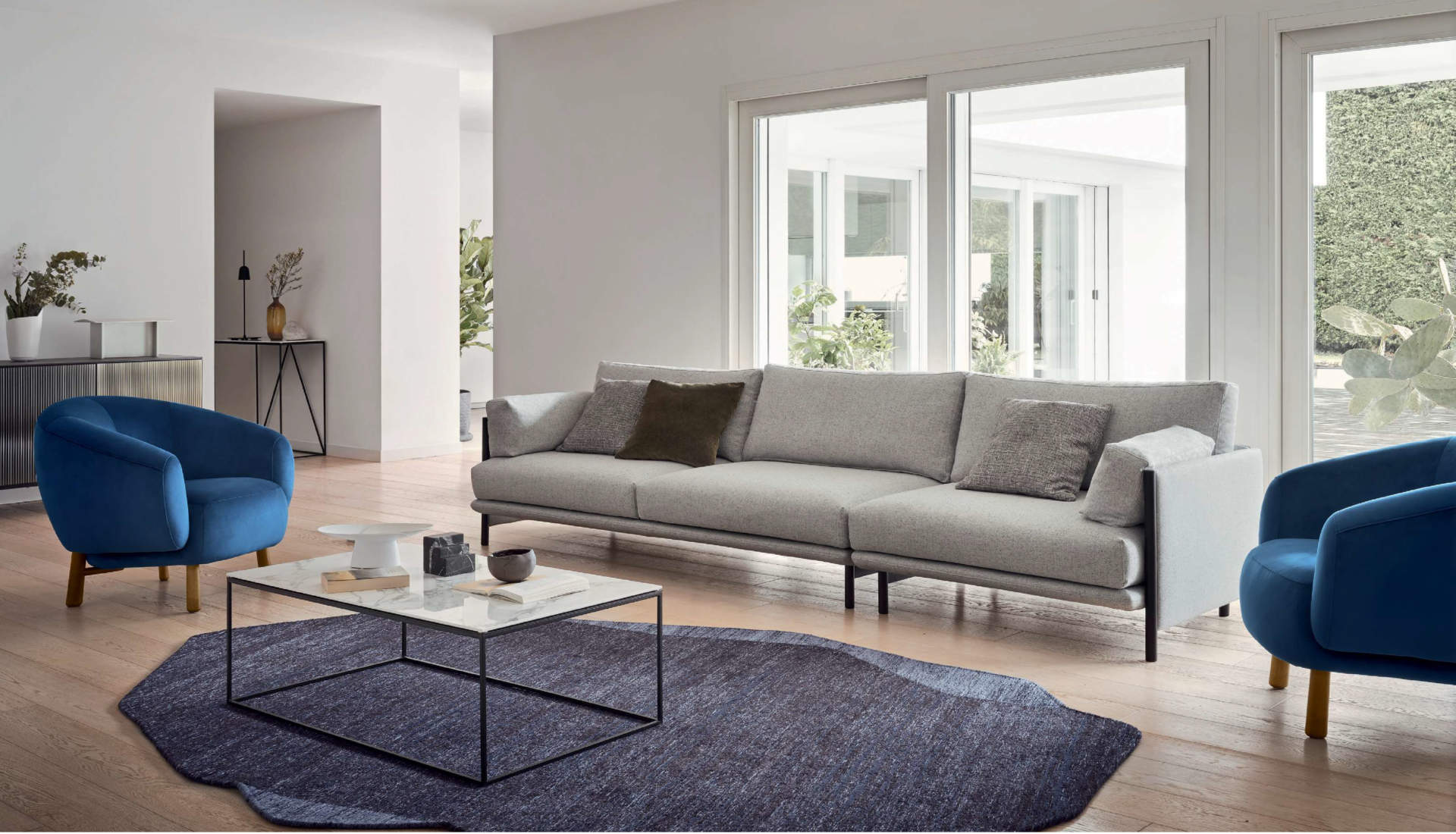 Roche Medium Chenille/Cotton/Polyester Organic Shaped Rug