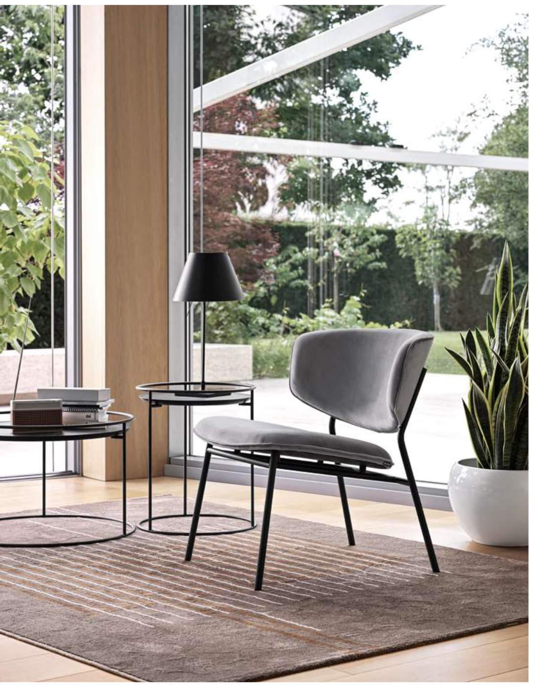 Uptown Polypropylene/Polyester Abstract Line Pattern Rug