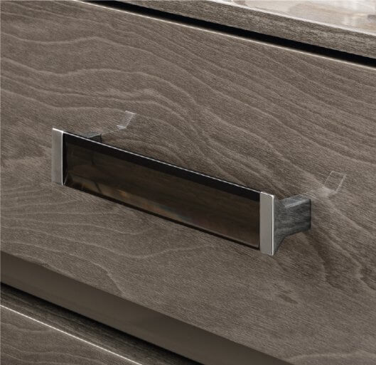 Maia VIP 3-Drawer Single Dresser w/Milano Handles