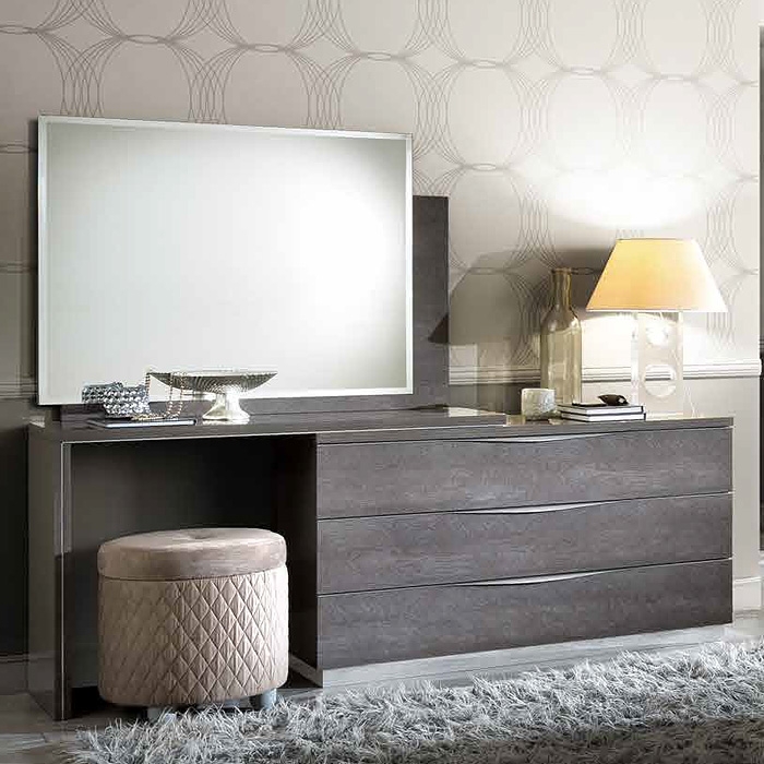Platinum Wood Vanity Dresser