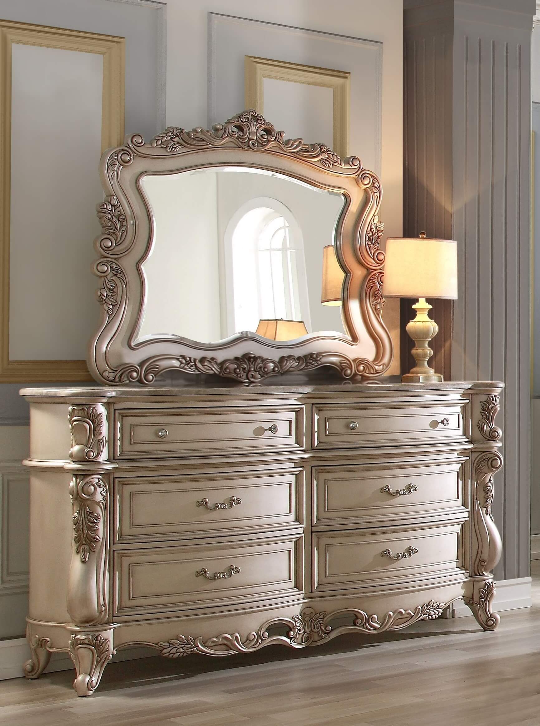 Gorsedd Mirror