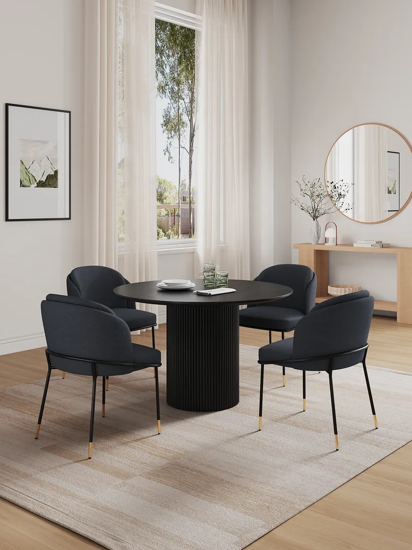Hathaway 47.24-inch Solid Wood Round Dining Room Set w/Flor Chairs