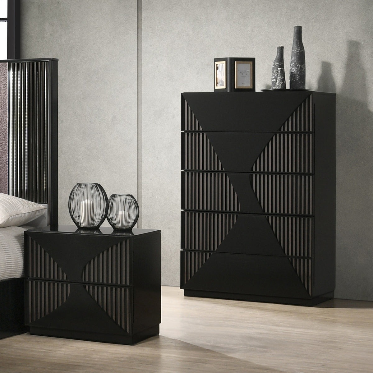 J&M Furniture - Rosette 6 Piece Queen Platform Bedroom Set - 17521-Q-6SET