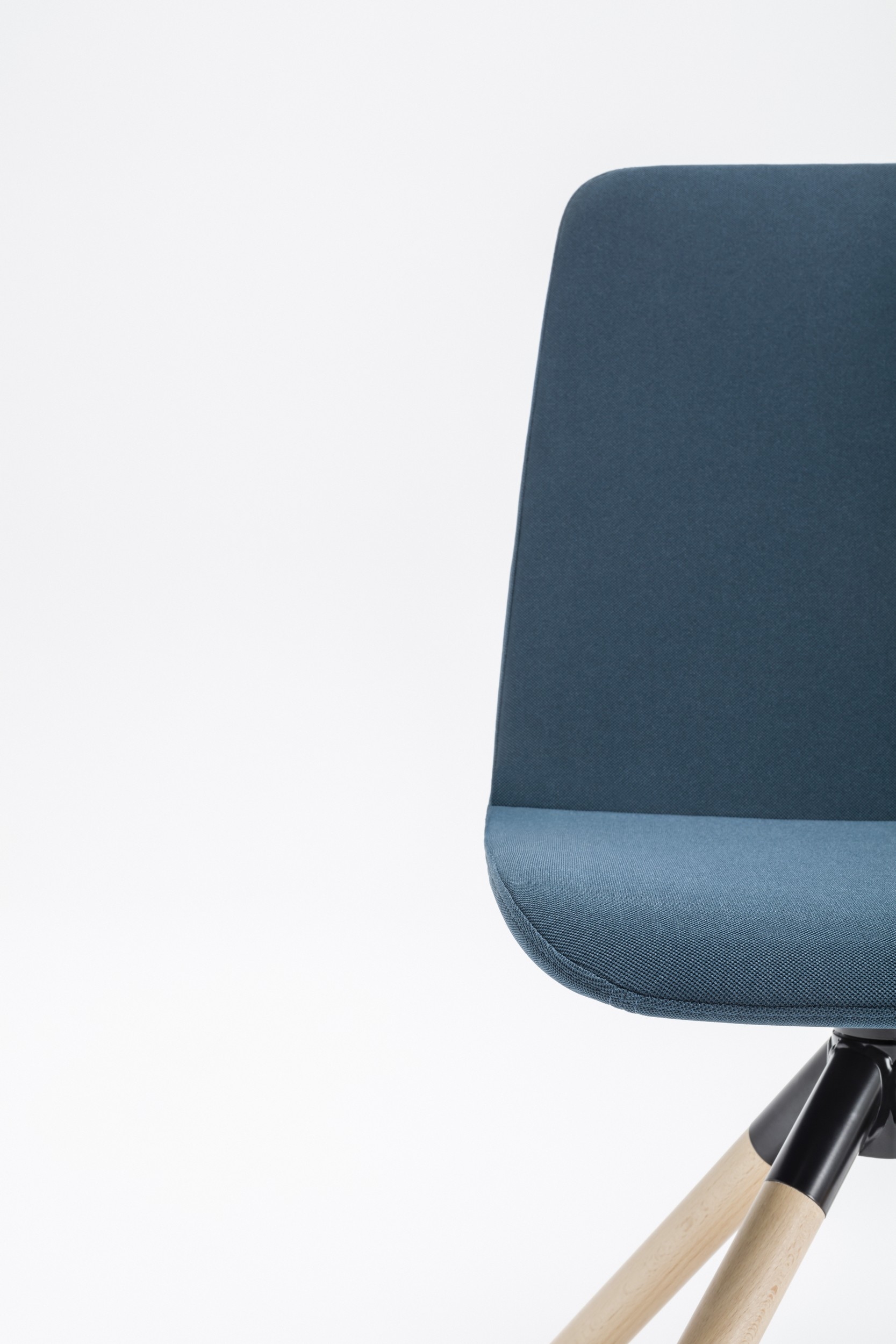 Ulti Fabric Office Conference Swivel Chair w/4-star Wooden Base