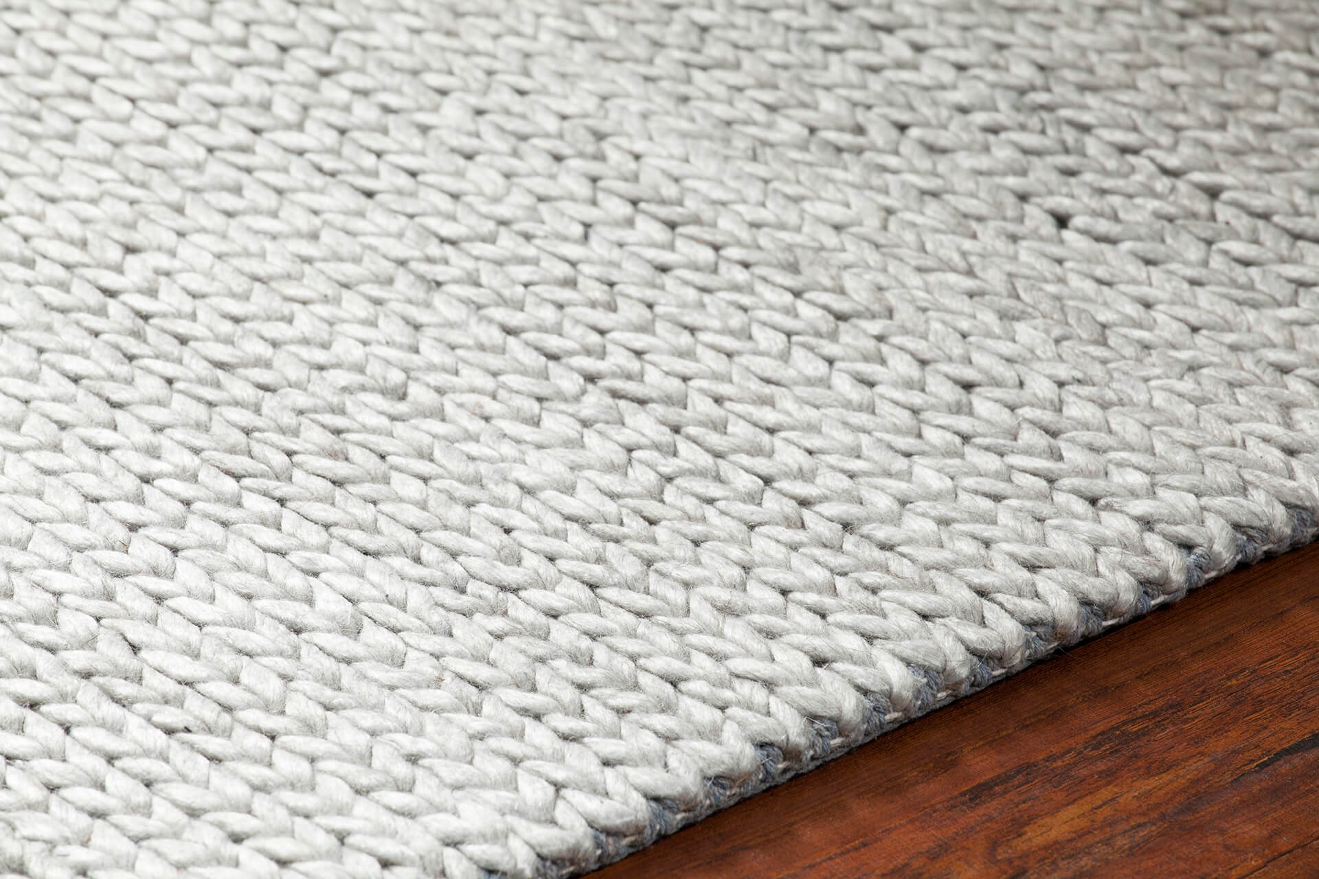 Chloe Wool/Viscose Rectangular Hand-woven Rug, 9' x 13'