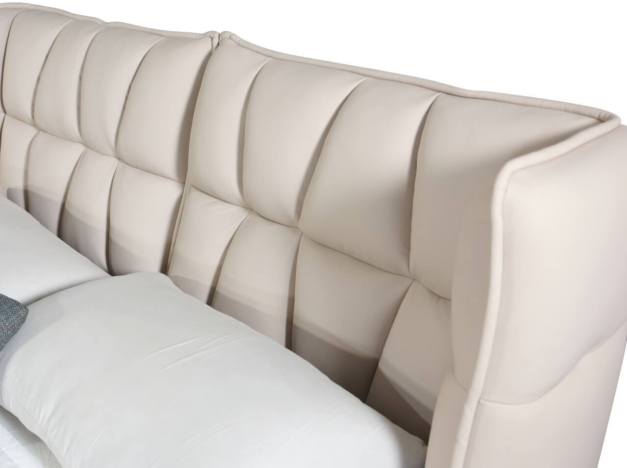 Claire Full Leather Upholstered Platform Queen Size Bed with Tufted Headboard