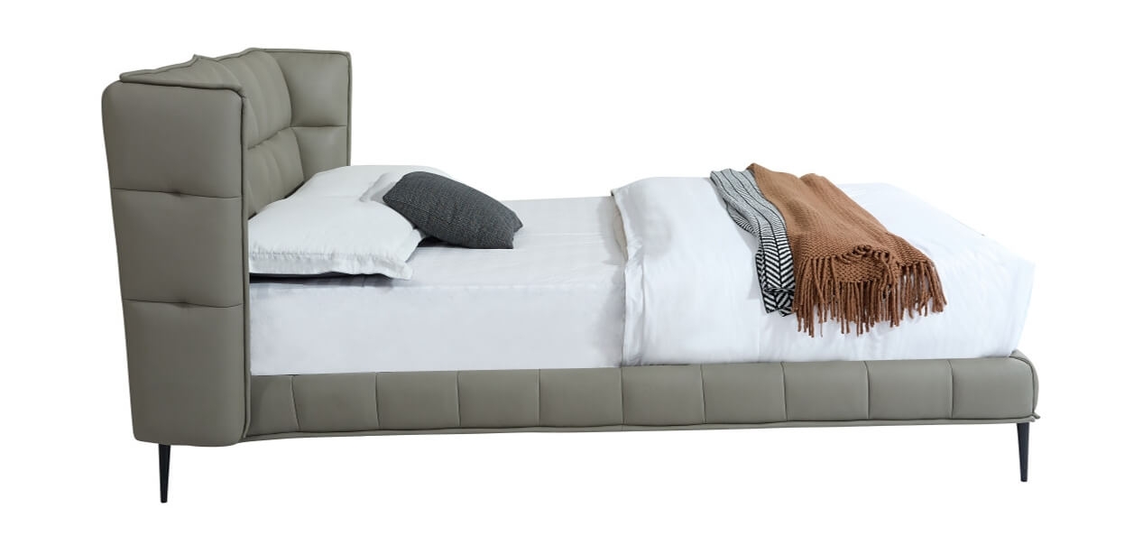 Claire Full Leather Upholstered Platform Queen Size Bed with Tufted Headboard