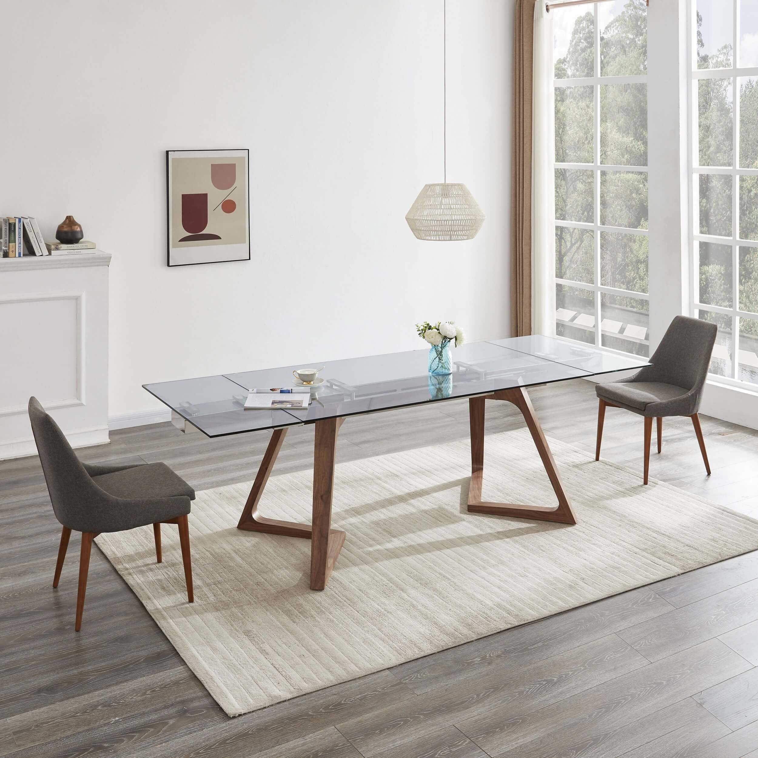 Class Glass Extendable Dining Table