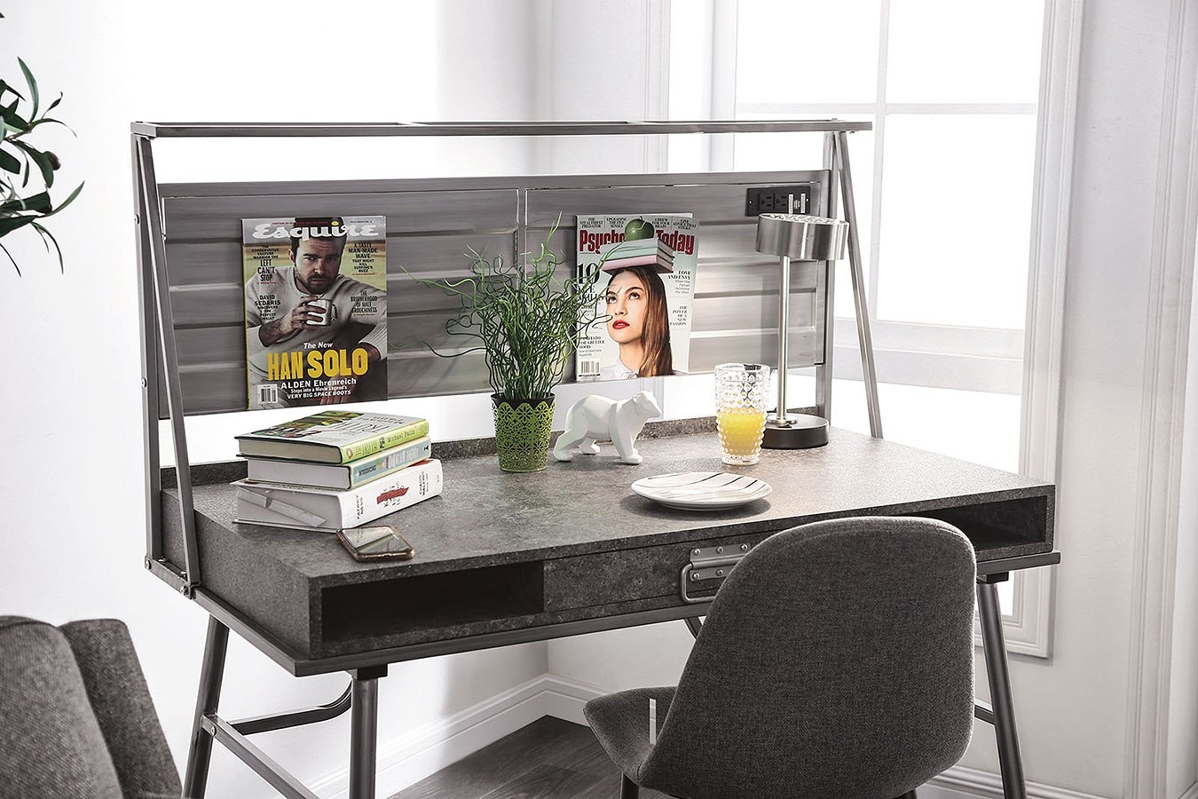 Mccredmond Metal Desk w/Drawer