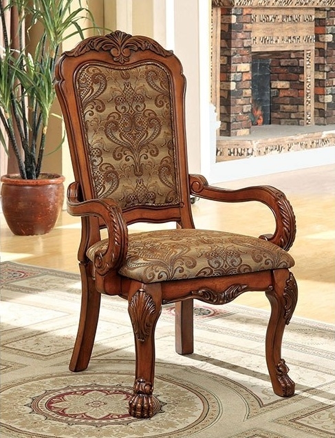 Medieve Wood Oval Extendable Dining Set