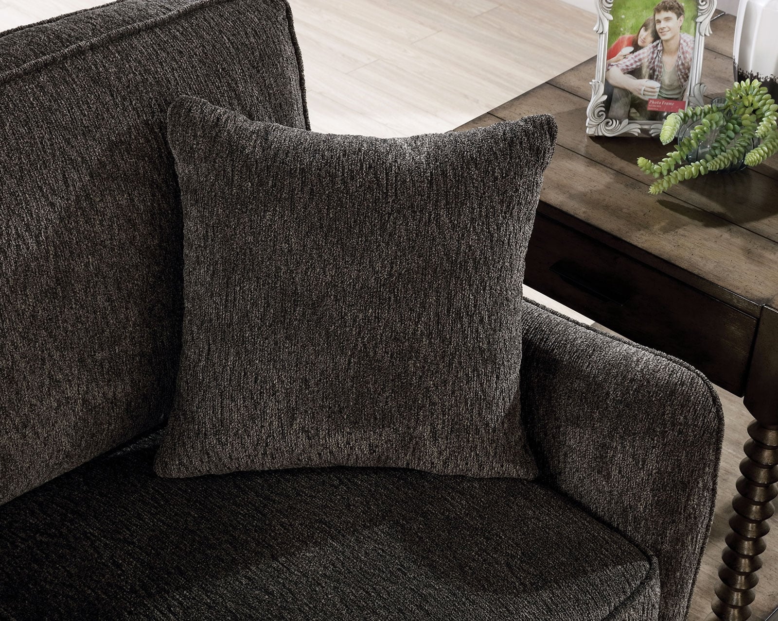 Maxime Fabric Loveseat