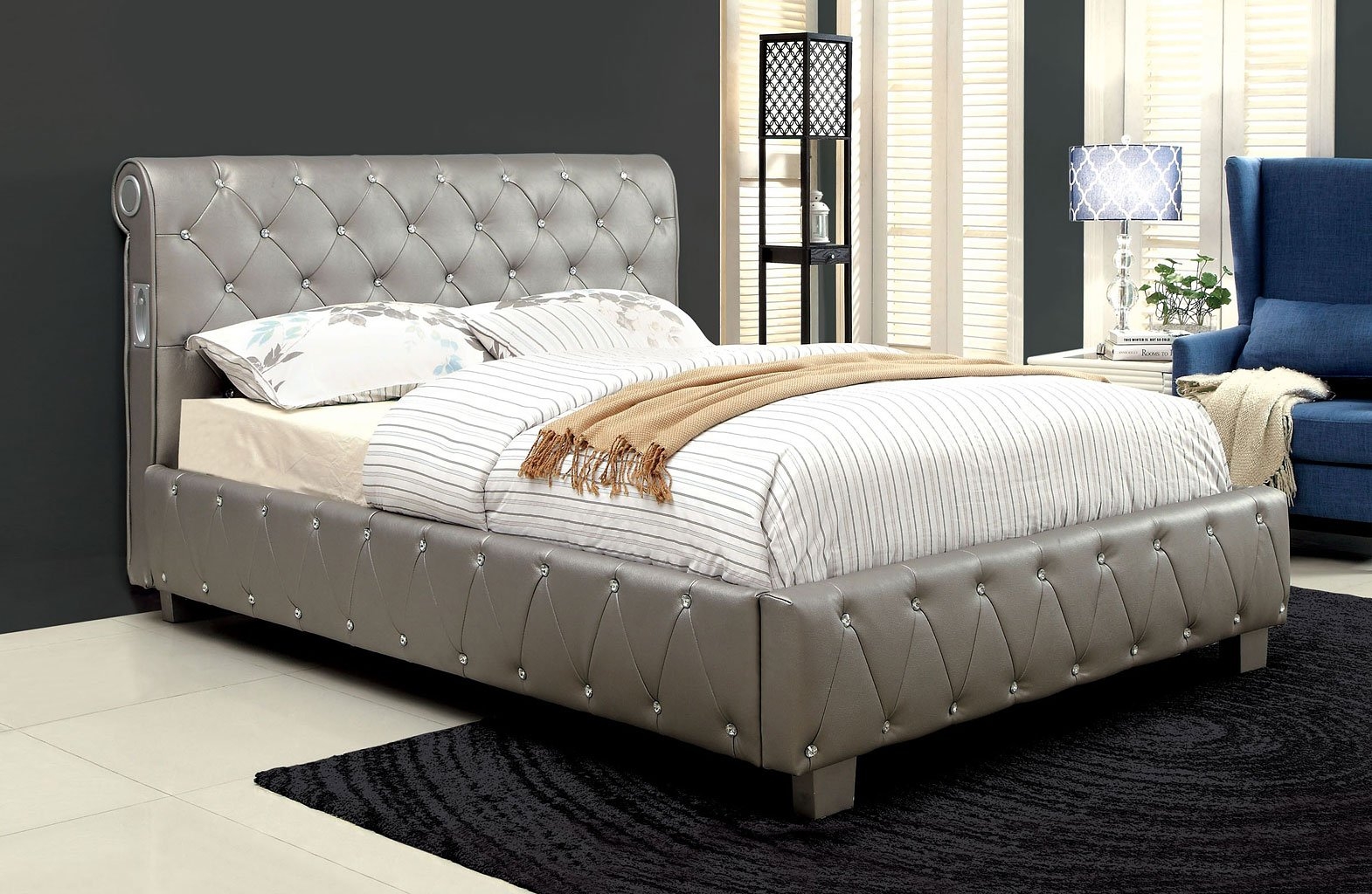 Juilliard Leatherette/Wood Platfrom Tufted Bedroom Set