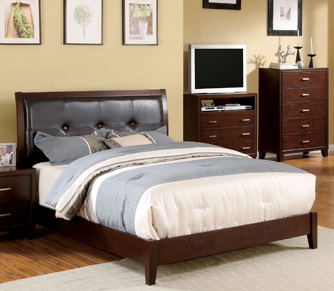 Enrico Leatherette/Wood Panel Bedroom Set