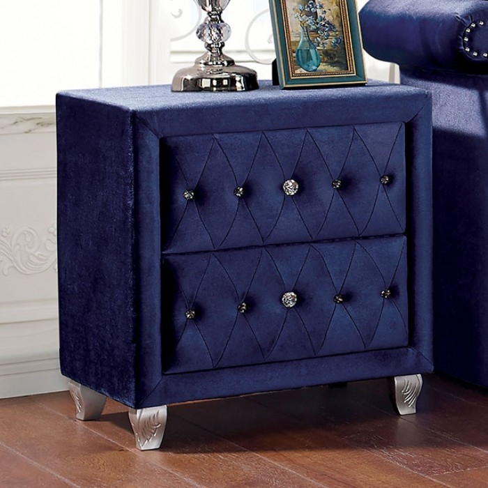 Delilah Fabric/Wood Tufted Storage Platform Bedroom Set