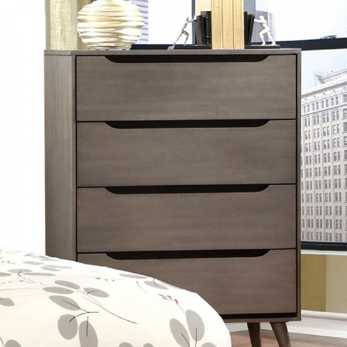 Lennart Wood Chest w/4 Drawers