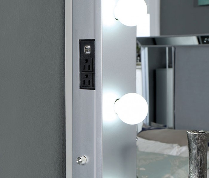 Belladonna Mirror w/Bulbs, UBS & Power Outlet