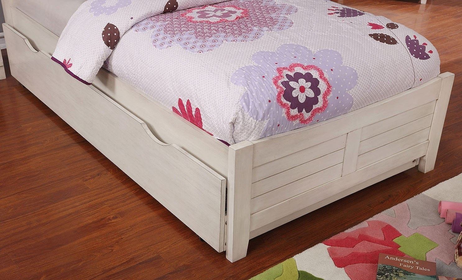 Brogan Wood Panel Bed, Twin Size