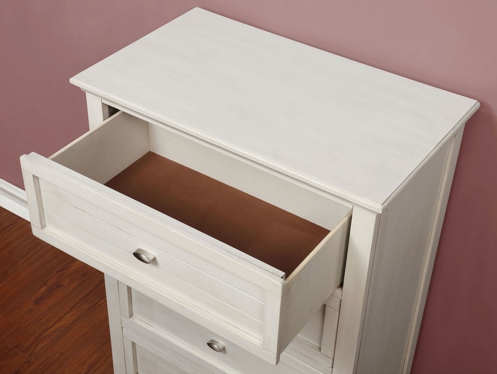 Brogan Wood Chest w/4 Drawers