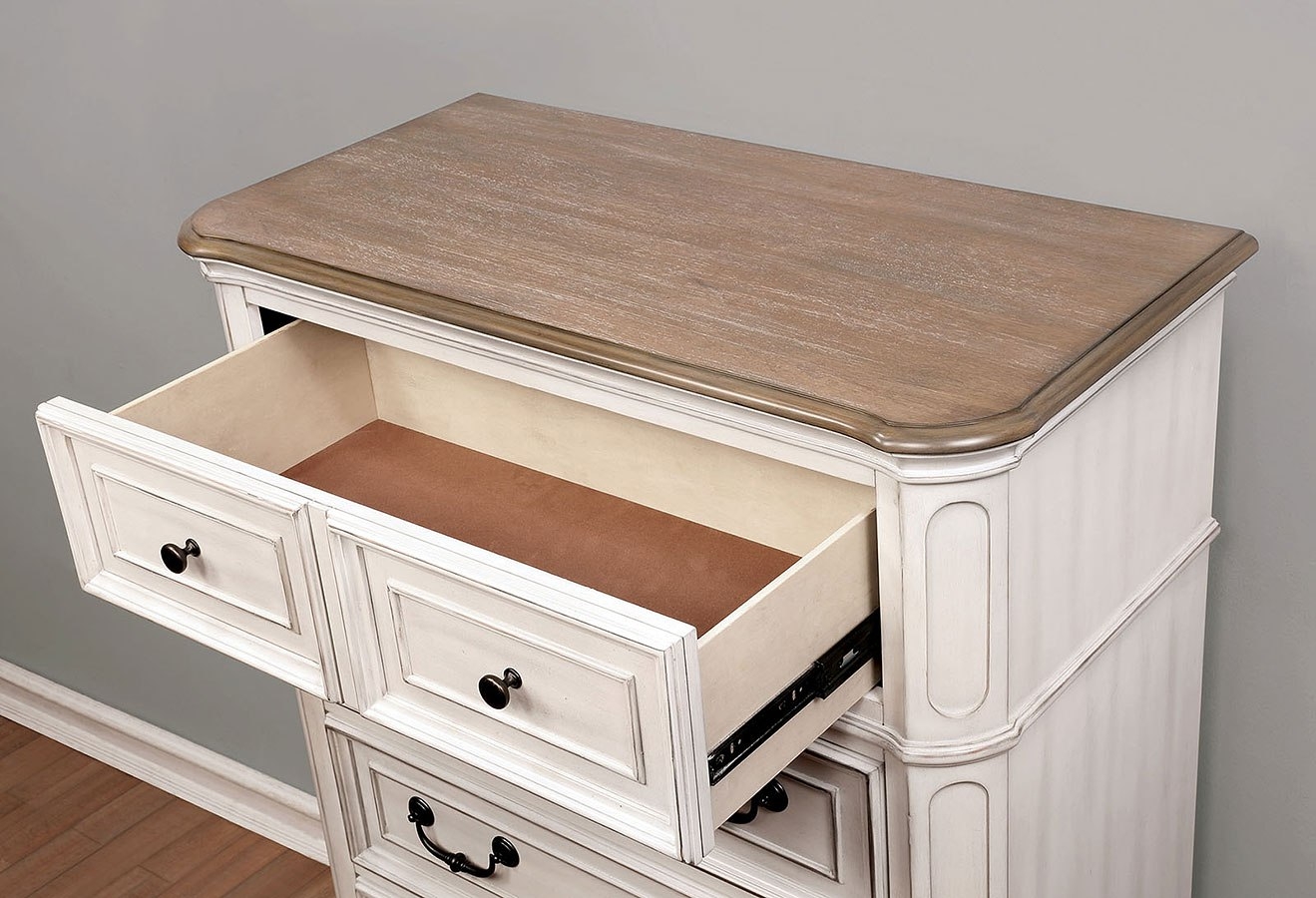 Pembroke Wood Chest w/5 Drawers