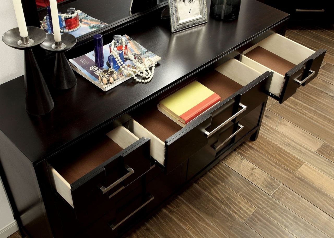 Berenice Fabric/Wood Panel Bedroom Set