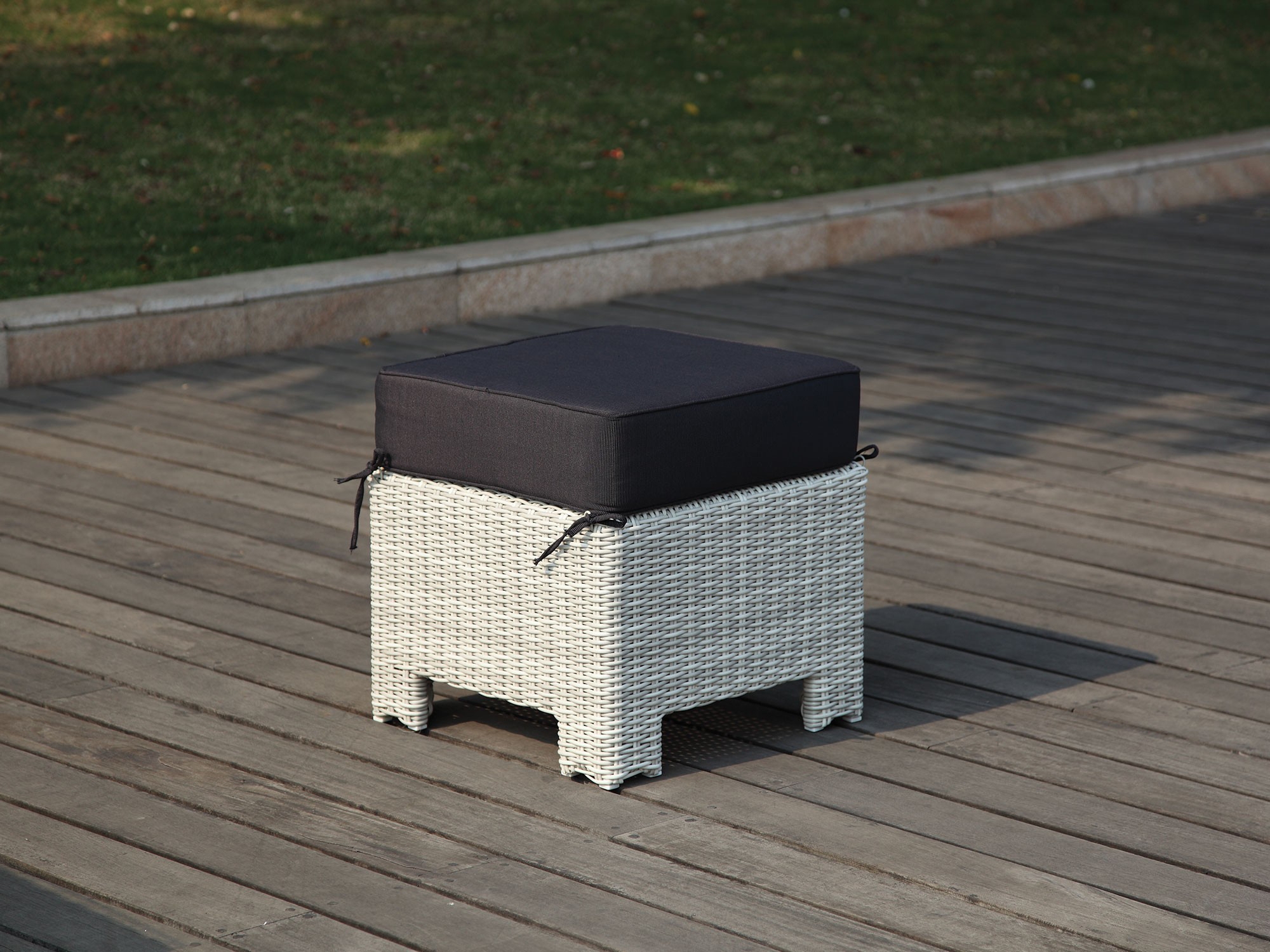 Robinson 5 Piece Outdoor Dining Set
