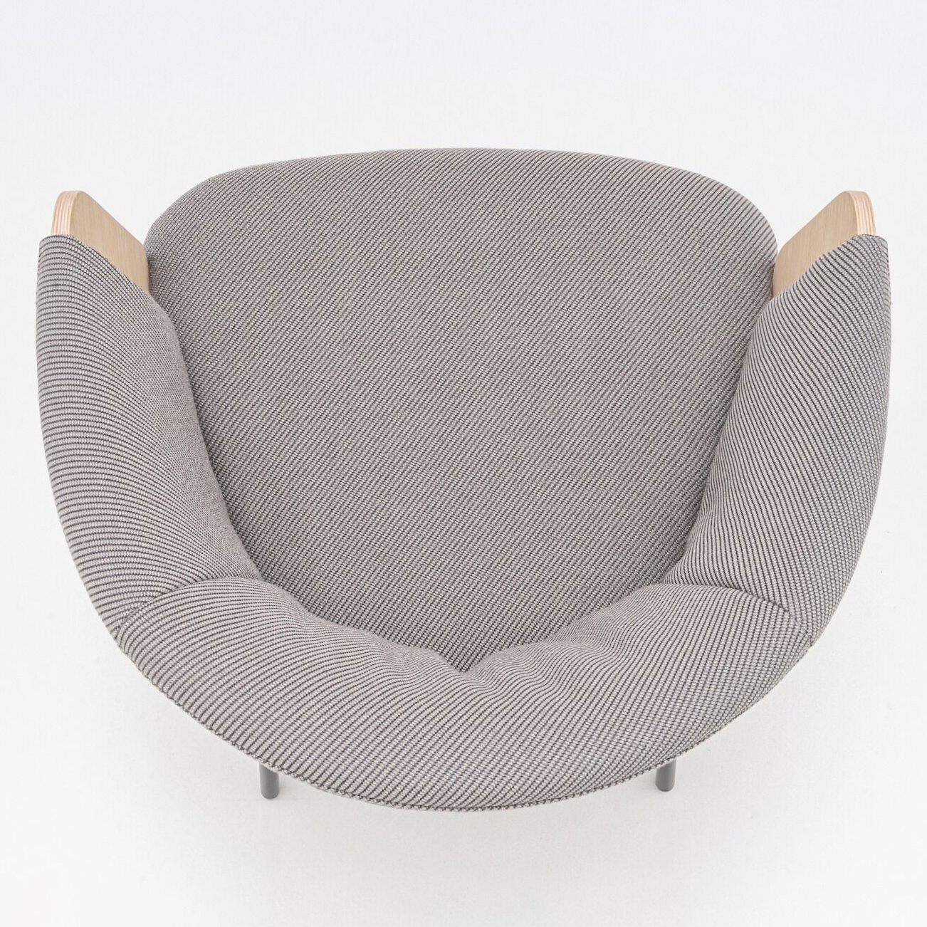 Collar 4-Legged Base Chair