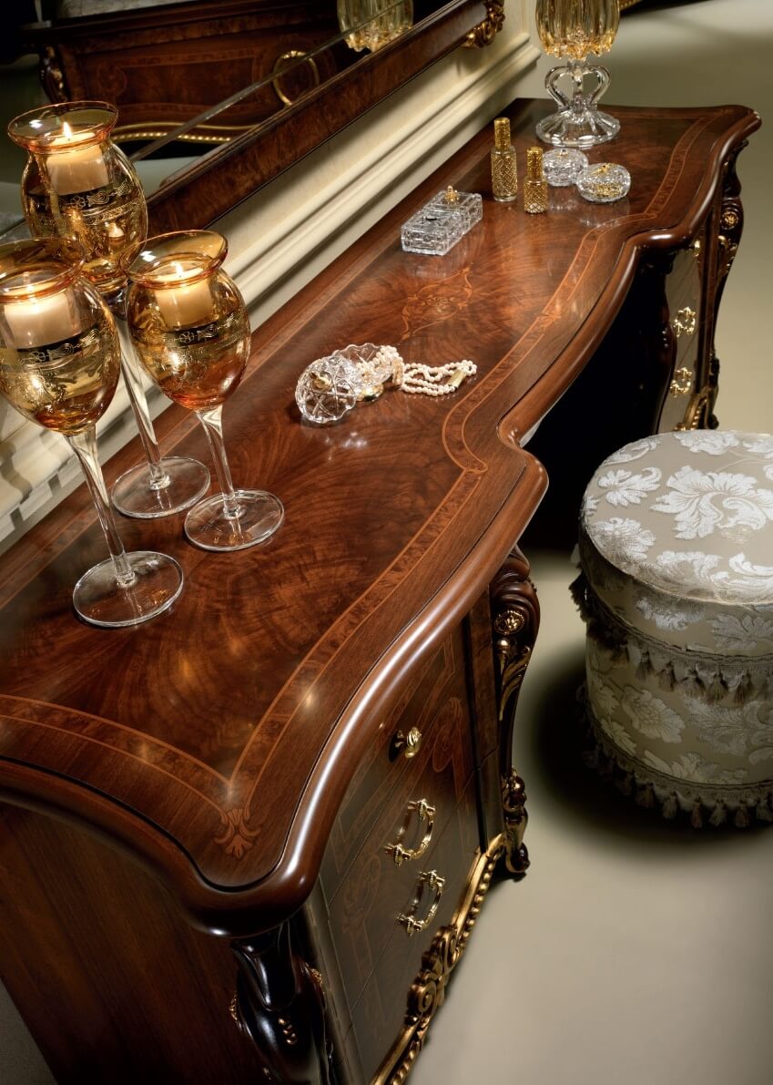 Donatello Wood Vanity Dresser