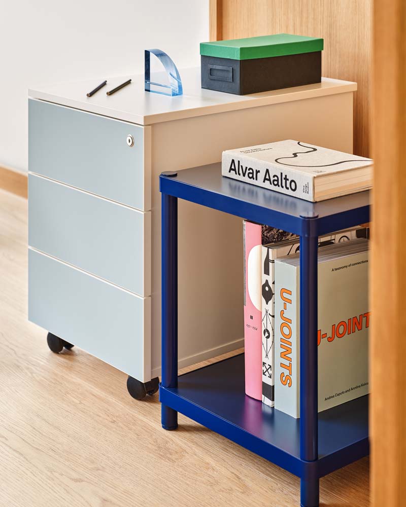 Color Office Lockable Mobile Pedestal w/3 Drawers & Pencil Tray