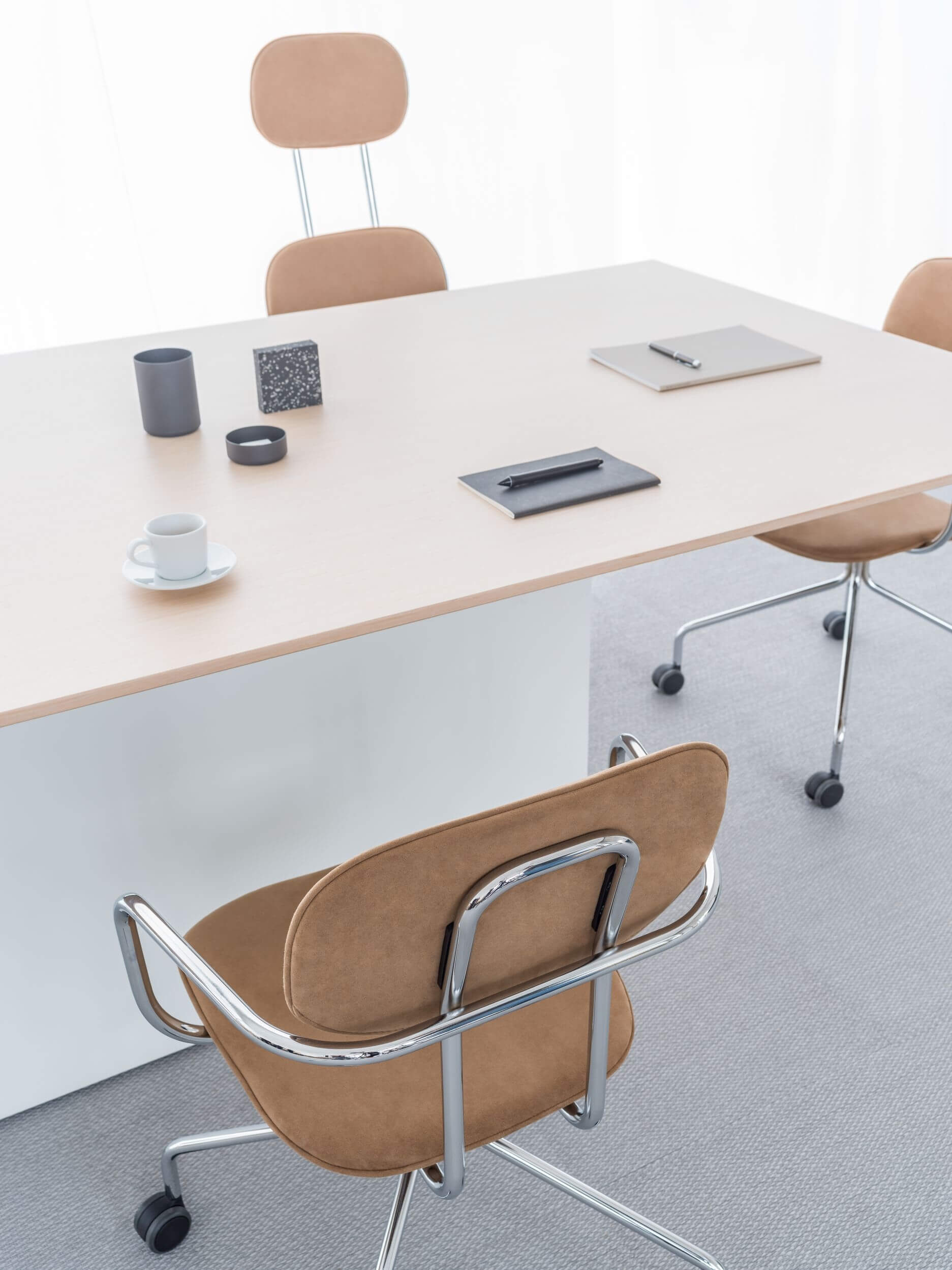 Gravity Rectangular Electric Height Adjustable Conference Table