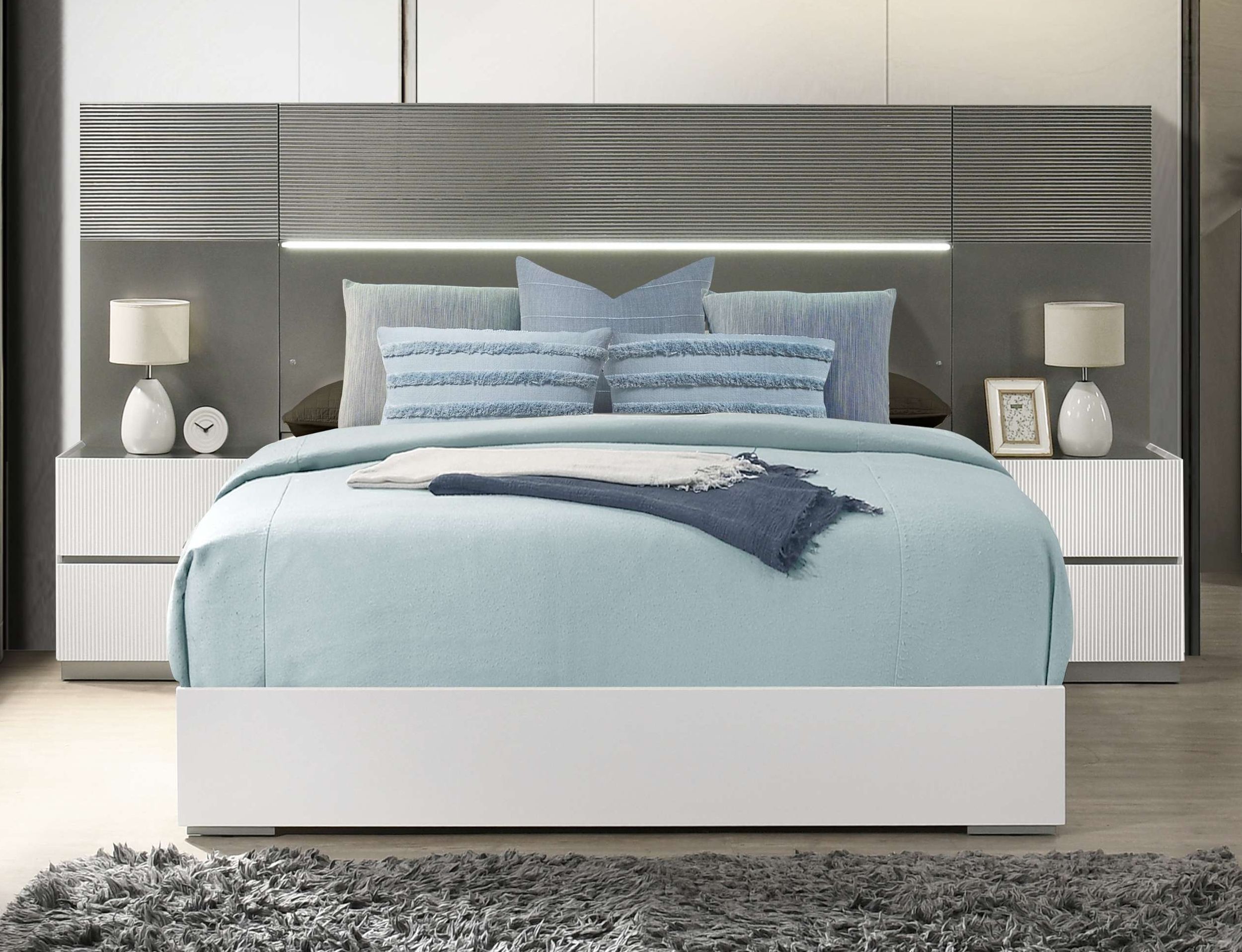 Cecilia Platform Bedroom Set with LED Headboard