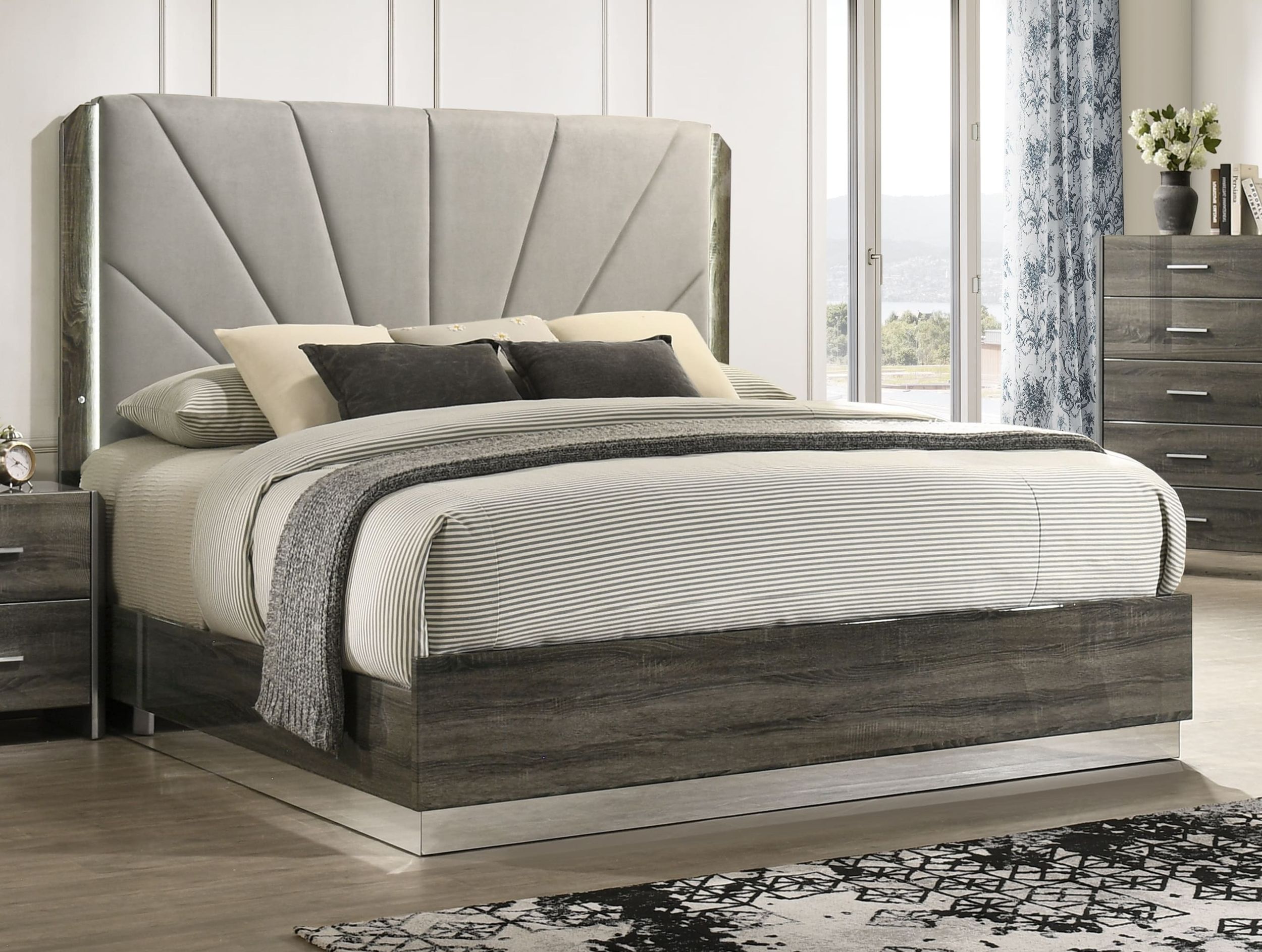 Venice Platform Upholstered Bed