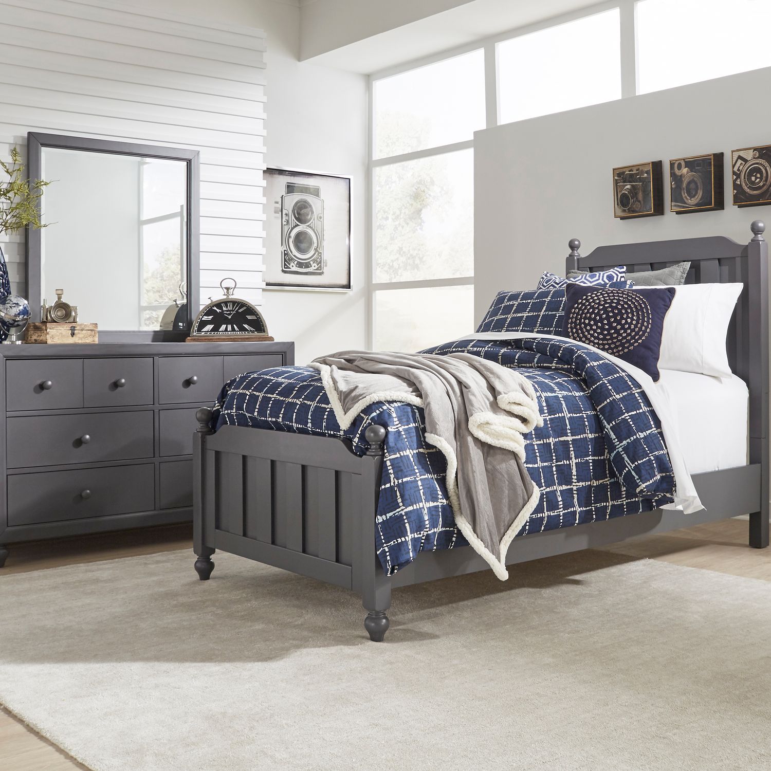 Liberty Furniture Cottage View Melamine Wood Panel Bedroom Set