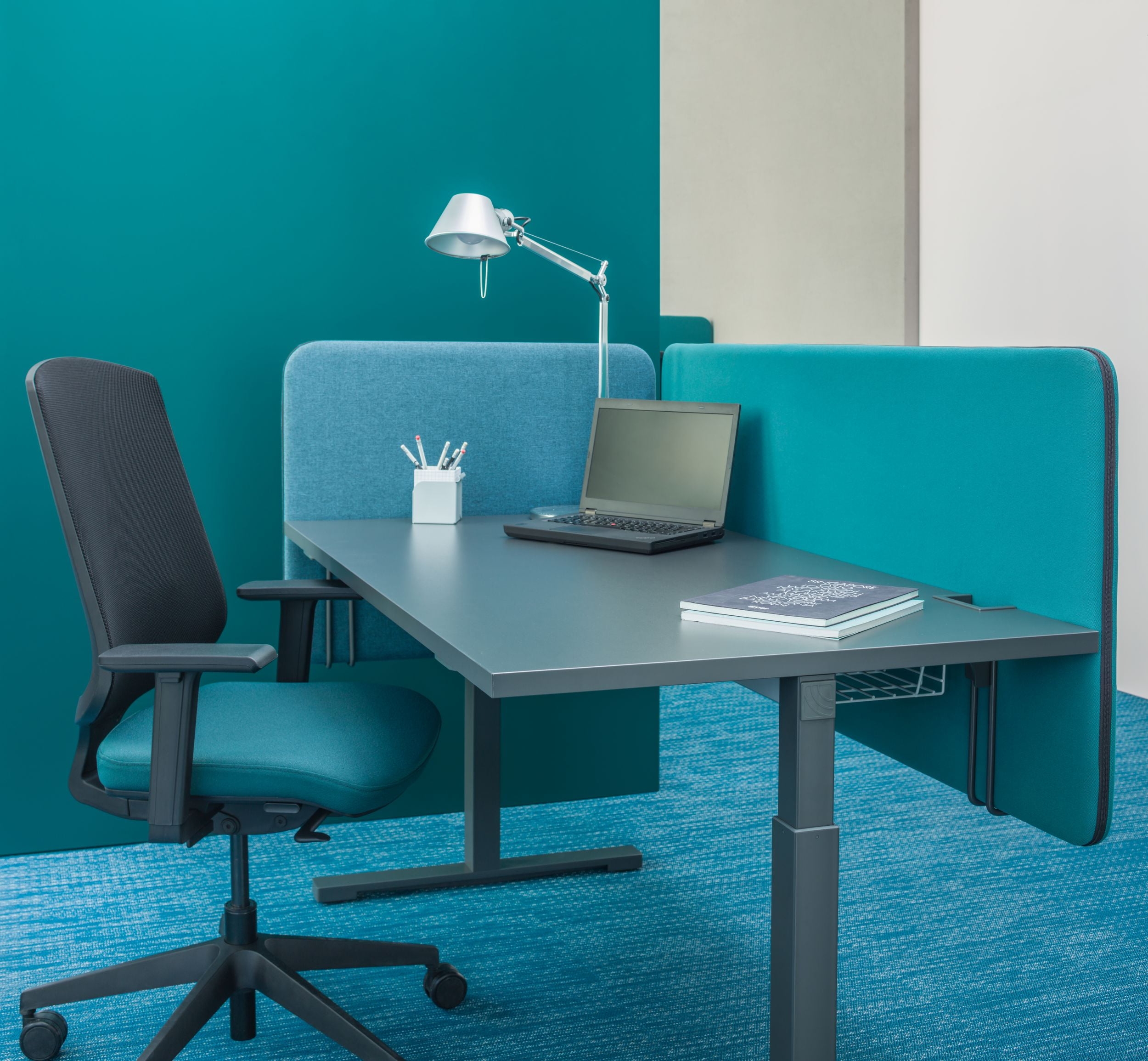 YAN_T 55" MFC Top Rectangular Office Desk