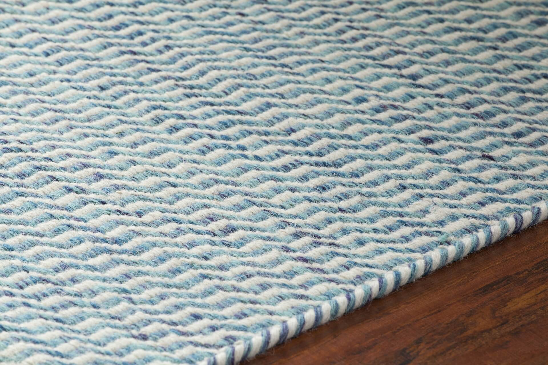 Crest Wool Rectangular Handmade Rug, Composition 2