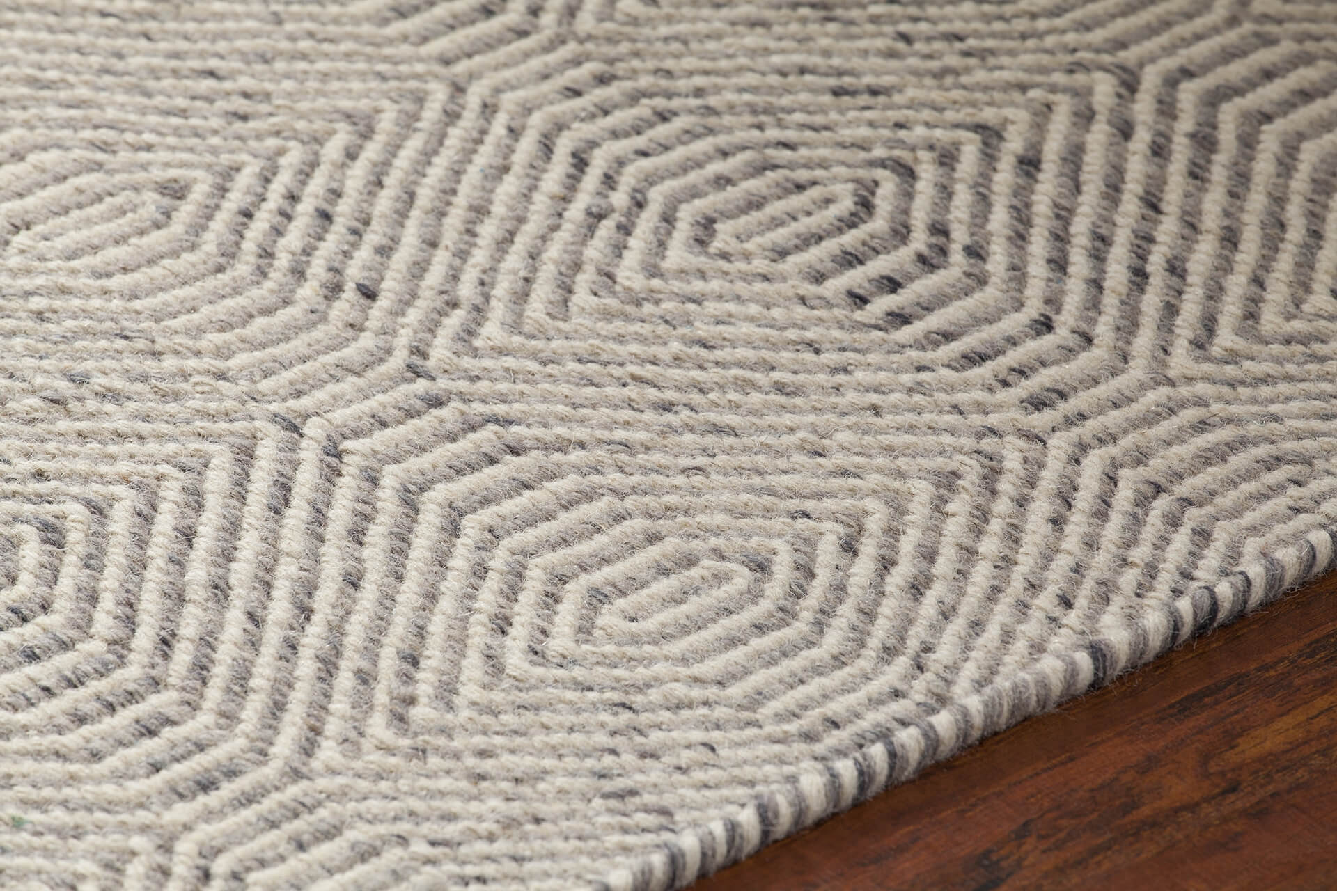 Crest Wool Rectangular Handmade Rug, 5' x 7'6"