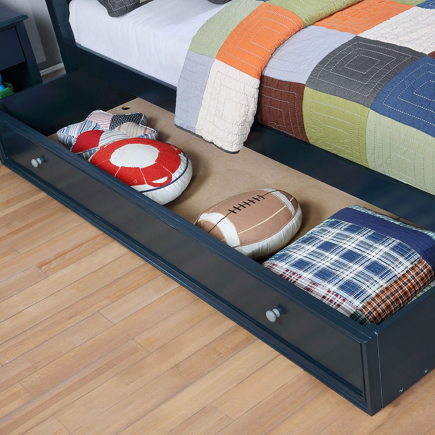 Diane Wood Youth Panel Bedroom Set