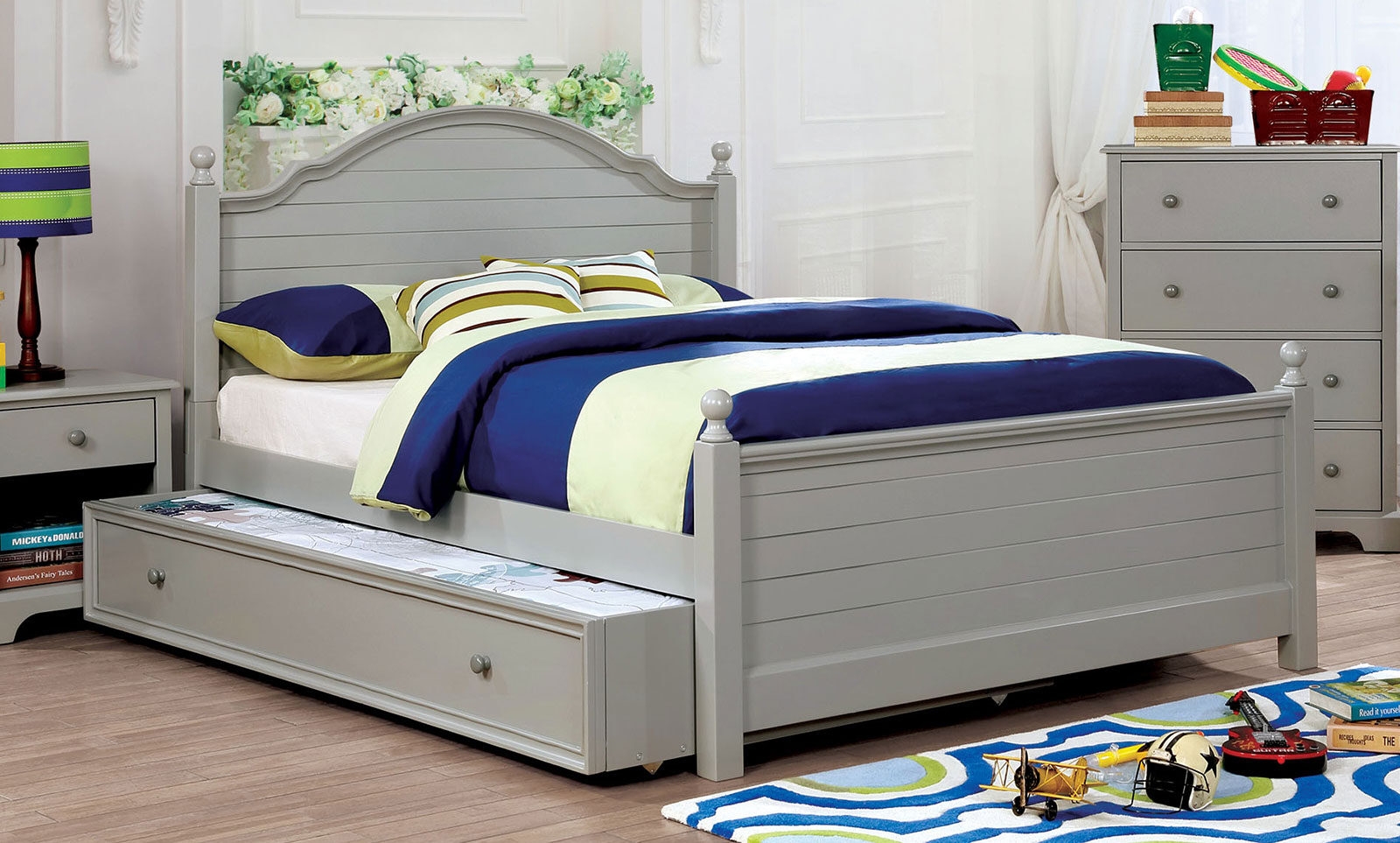 Diane Wood Youth Panel Bed, Full Size