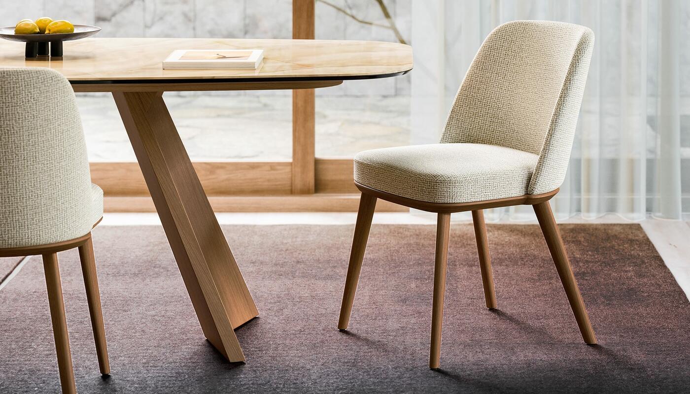 Foyer Bergen Fabric/Wood Dining Chair