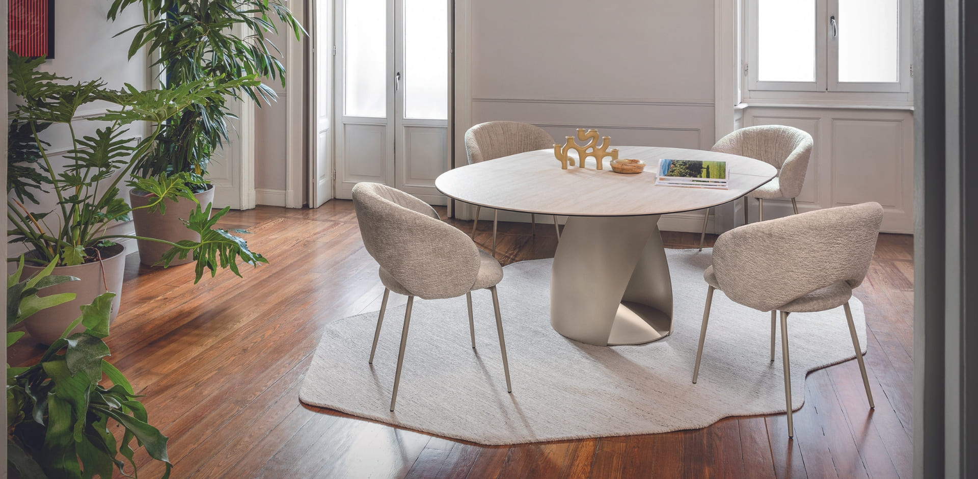 Anime Aspen Fabric/Metal Dining Chair