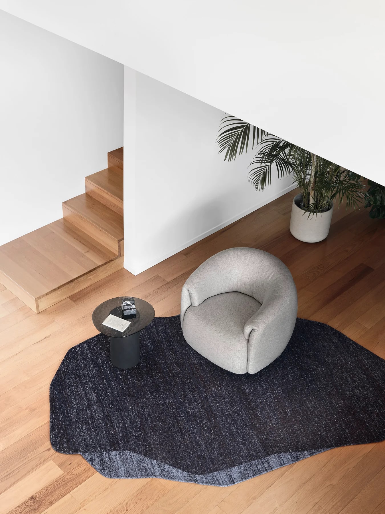 Roche Medium Chenille/Cotton/Polyester Organic Shaped Rug