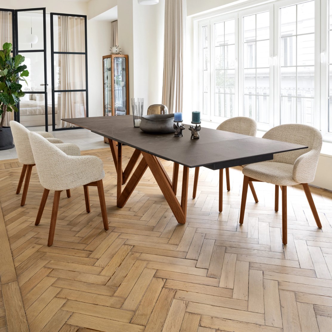 Cartesio W78.8"-118.1" Rectangular Ceramic/Wood Extendable Dining Table