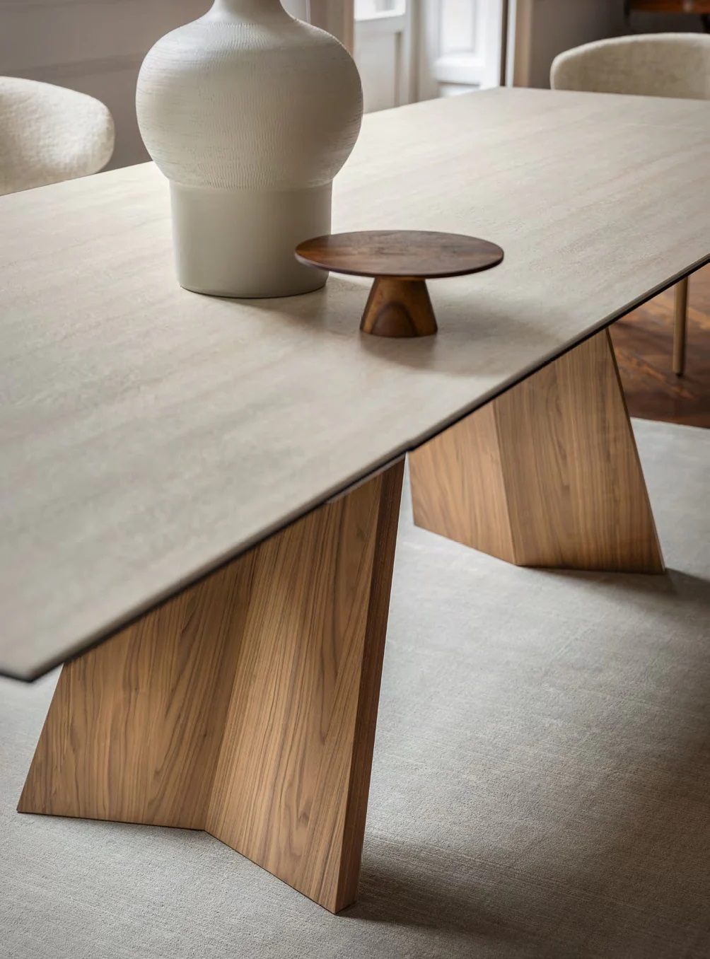 Icaro W63"-94.5" Rectangular Ceramic/Wood Veneer Extendable Dining Table